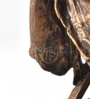 Farkas Ferenc (1958- ): Nyugágyon.
m: 28 cm, bronz, 2013. Jelzett. Hibátlan. CSAK SZEMÉLYES ÁTVÉTEL...