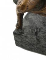Farkas Ferenc (1958- ): Fotel.
m: 31 cm, bronz, kő, 2006. Jelzett. Hibátlan. CSAK SZEMÉLYES ÁTVÉTEL...