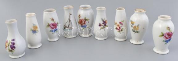 Hollóházi mini vázák 10db, jelzett, kopott, m: cca: 5cm