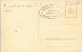 1931 Budapest V. Lipótváros, Október 6. utca, automobilos kirándulás, Löwy Hugó és társa üzlete. Mag...