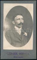 cca 1921 Albertirsa, Czirják Mihály fényképészeti műtermében készült, keményhátú vintage fotó, 10,9x6,5 cm