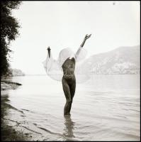 1987 Titokban tartott személyiség, Menesdorfer Lajos (1941-2005) budapesti fotóművész hagyatékából, ...