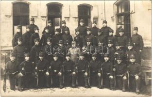 1913 Osztrák-magyar katonák csoportképe / Austro-Hungarian K.u.K. military, group of soldiers. Ferd. Stracke (Reichenberg i. B.) photo