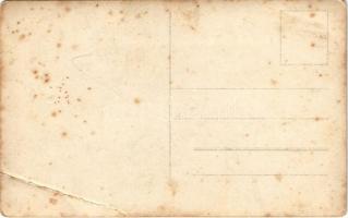 Osztrák-magyar katonák csoportja autóval és kerékpárral / WWI Austro-Hungarian K.u.K. military, grou...