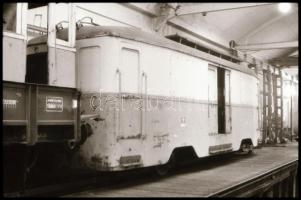 1990 Régi HÉV szerelvény, kocsik és mozdony, 33 db vintage NEGATÍV, 24x36 mm