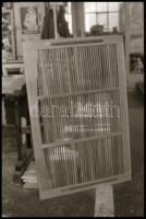 1990 Az 1074-es villamos felújításáról készült 60 db vintage NEGATÍV, 24x36 mm