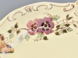 Zsolnay pillangó mintás süteményes tál.. Kézzel festett, jelzett, mázrepedésekkel. d: 24 cm