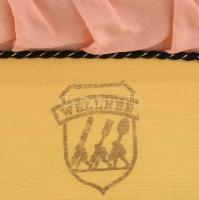 Berndorf alpakka 6 személyes evőeszköz készlet díszdobozban. Jelzett, jó állapotban. Doboz sérült