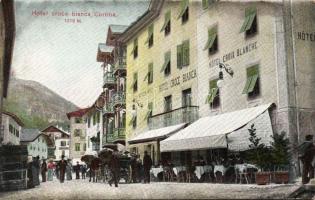 Cortina Hotel