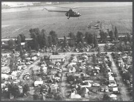 cca 1960-1980 Balatoni életképek, 7 db fotó, 23×18 cm