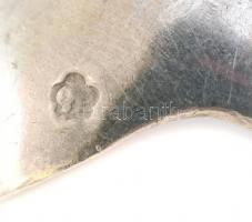 Ezüst (Ag) teáskanál 5db
jelzett: 1867-1937 Dianás fémjellel, (Bécs 1900 körül). Nettó súly: 150g, ...