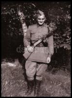 cca 1950-1960 Magyar katonák, kisfilm negatívok