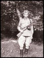 cca 1950-1960 Magyar katonák, kisfilm negatívok