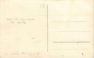 Dombóvár, Szt. Orsolya rendi zárda internátusa, kert növendékekkel. Máté fényképész, photo