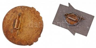 1955-1958. Két darab kínai jelvény, egyik "BUDAPEST 1955" felirattal T:1-,2