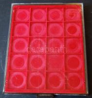 Lindner éremtartó kazetta, 20 férőhellyel, használt