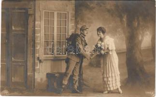 Hungarian military, soldier with lady (Rb)