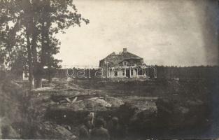 Hunter-hut in Zloczov between the front line military WWI