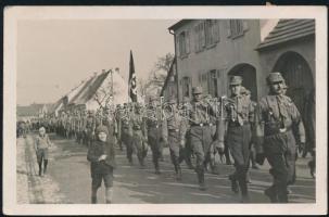 1933 SA (Sturmabteilung) katonák felvonulása, fotó, 9×14 cm