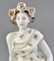Herendi, Cubash minta.
Szávoszt Katalin (1941- ): Tündérlány.
Színesen, kézzel festett porcelán, j...