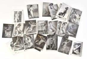 Vegyes erotikus fotó tétel, közte újságból kifotózott képekkel, 12×9 cm