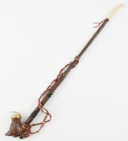 Kerámia fejű pipa vaddisznó fejjel. hosszú fa szárral 61 cm