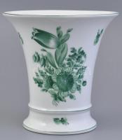 Herendi zöld virág mintás váza. Kézzel festett, jelzett, alján mázrepedésekkel m: 14 cm, d: 14 cm