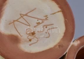 Kiss Roóz Ilona (1920-2010): Éneklő pár, mázas kerámia, kézzel festett, jelzett, hibátlan, m: 21 cm