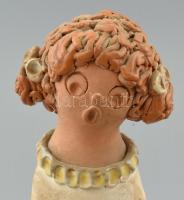 Antalfiné Szente Katalin: Éneklő kislány, festett kerámia, hibátlan, jelzett, m:22cm