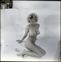 Formák kibontása, Menesdorfer Lajos (1941-2005) budapesti fotóművész hagyatékából, 7 db vintage NEGA...