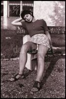 cca 1975 Előjáték az aktfotózáshoz, 9 db vintage NEGATÍV, 36x24 mm