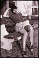 cca 1975 Előjáték az aktfotózáshoz, 9 db vintage NEGATÍV, 36x24 mm