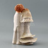 Antalfiné Szente Katalin: Házaspár, színes kerámia, hibátlan, jelzett, m: 22cm