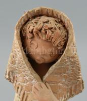 Antalfiné Szente Katalin: Hölgy kendővel, színes kerámia, hibátlan, jelzett, m: 28cm