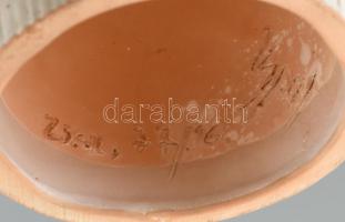 Ismeretlen keramikus: Hölgy, színes kerámia, jelzett, hibátlan, m: 23cm