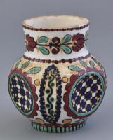 Hódmezővásárhelyi kézzel festett kerámia váza, apró csorbákkal, jelzett: Lázi J. m: 12cm