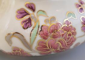 Zsolnay virágmintás kis porcelán kaspó, kézzel festett, jelzett, hibátlan, 12x12x6,5 cm