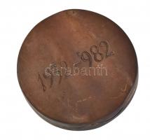 Bajcsy-Zsilinszky kórház (1932-1982) 50 éves jubileuma, bronz, papírdobozában, d: 8cm