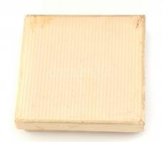 Bajcsy-Zsilinszky kórház (1932-1982) 50 éves jubileuma, bronz, papírdobozában, d: 8cm