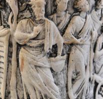 Mitológia jelenetes váza, kerámia, kopott, sérült, m:12, d:13cm