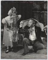 Színpadi jelenetek valószínűleg az Operettszínházból, 4 db fotó, 30×24 cm