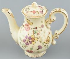 Zsolnay pillangómintás hiányos kávéskészlet, 6 db süteményes tányér, 1 db kis kaspó és 1 db poháralá...