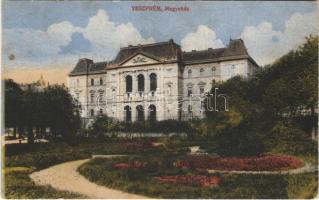 Veszprém, Megyeház. Fodor Ferenc kiadása (fl)