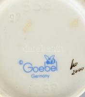 4 db Goebel gyerek figura, kézzel festett, jelzett, kis kopással, m: 9 cm