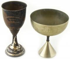 2 db serleg, fém, kopott, sérült, m: 20 és 25 cm Egyiken vésett felirat: A FÖLDMŰVELÉSÜGYI MINISZTER TISZTELETDIJA. 1952. ÉVI ORSZÁGOS ÁLLATKIÁLLITÁS.