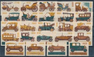 24 db régi autókat ábrázoló gyufacímke