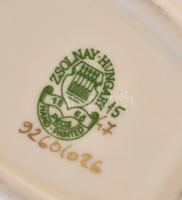 2 db Zsolnay pillangómintás hamutál, kézzel festett, jelzett, kopásnyomokkal, 11,5x8 cm