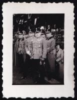 cca 1940 Magyar vezérkari tisztek egy ünnepségen, 5×4 cm