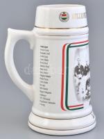 Aranycsapat nagy méretű kerámia korsó. Matricás, jelzett, mázrepedésekkel 22 cm