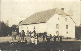 1911 Szécsisziget, birtok. photo (fl)